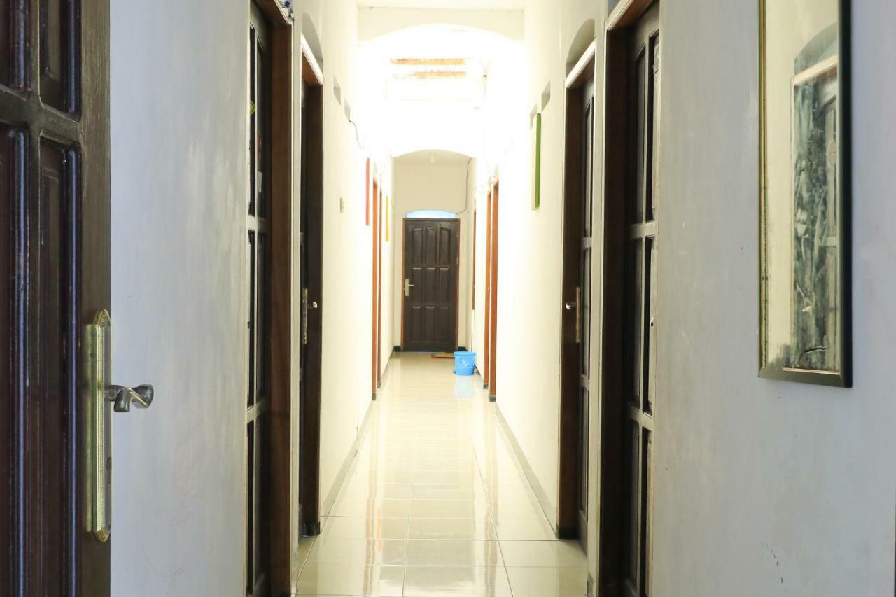 Sentosa76 Guest House Balikpapan  Esterno foto