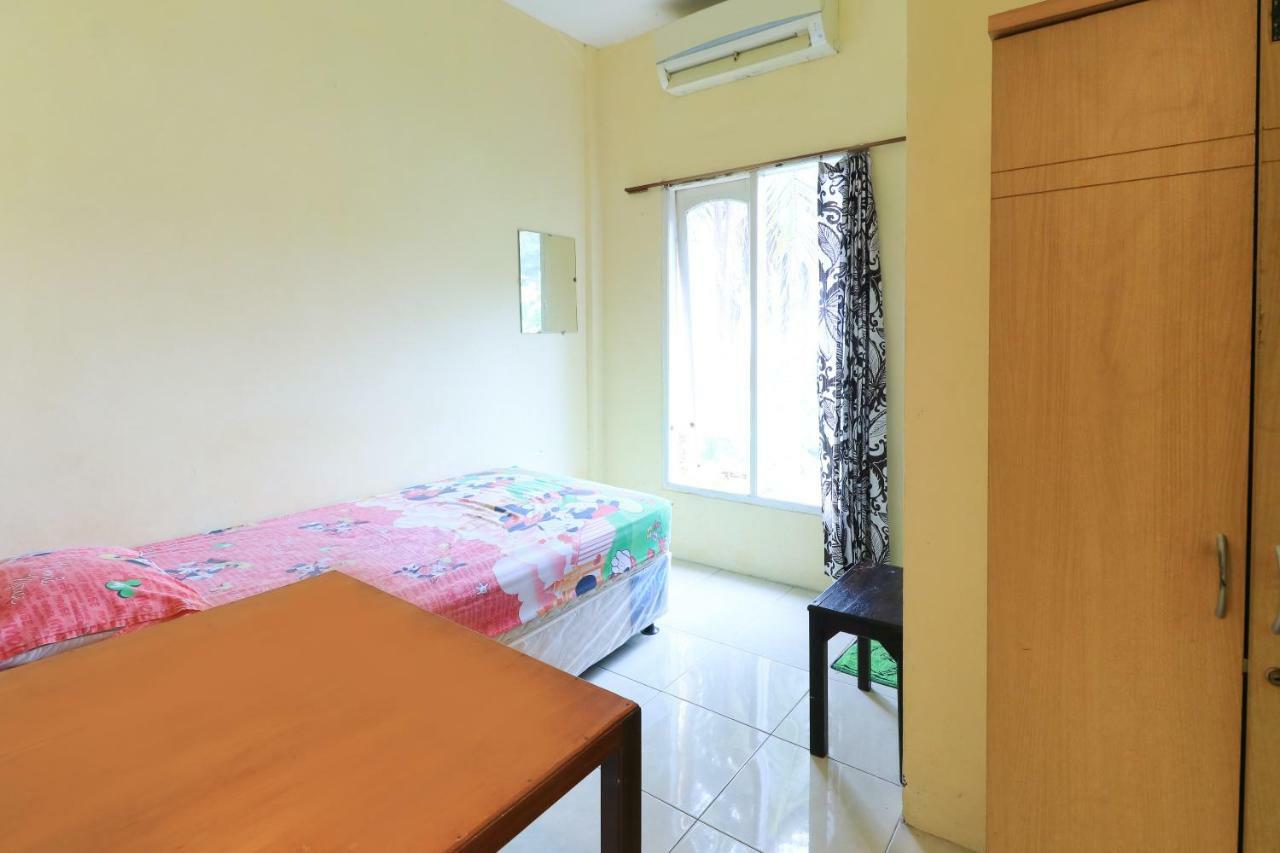 Sentosa76 Guest House Balikpapan  Esterno foto
